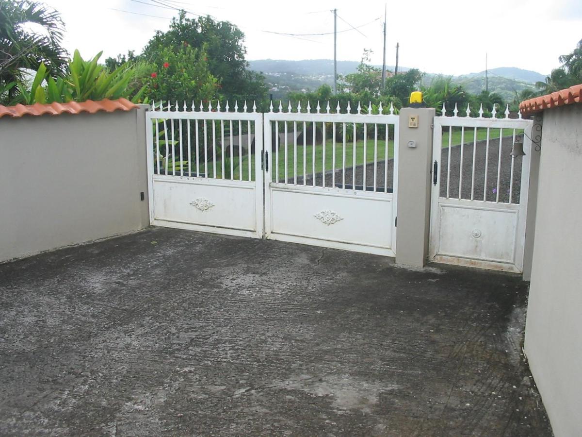 Petit Paradis Lejlighed Morne la Valeur Eksteriør billede